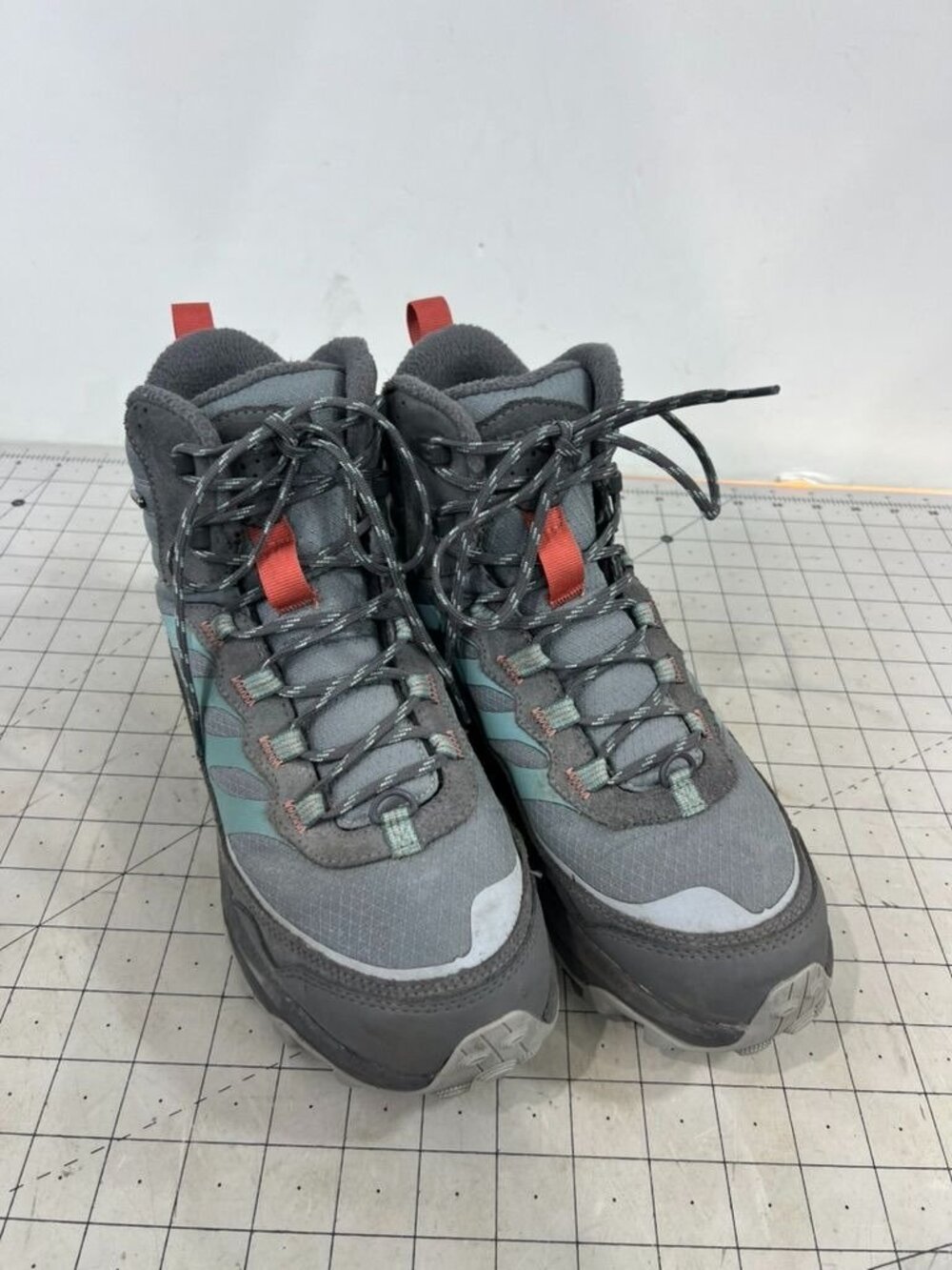 Merrell Women’s Waterproof Hiking Boots Vibram Sole Sz 9.5 US Gray & Red J067016 - Picture 2 of 11